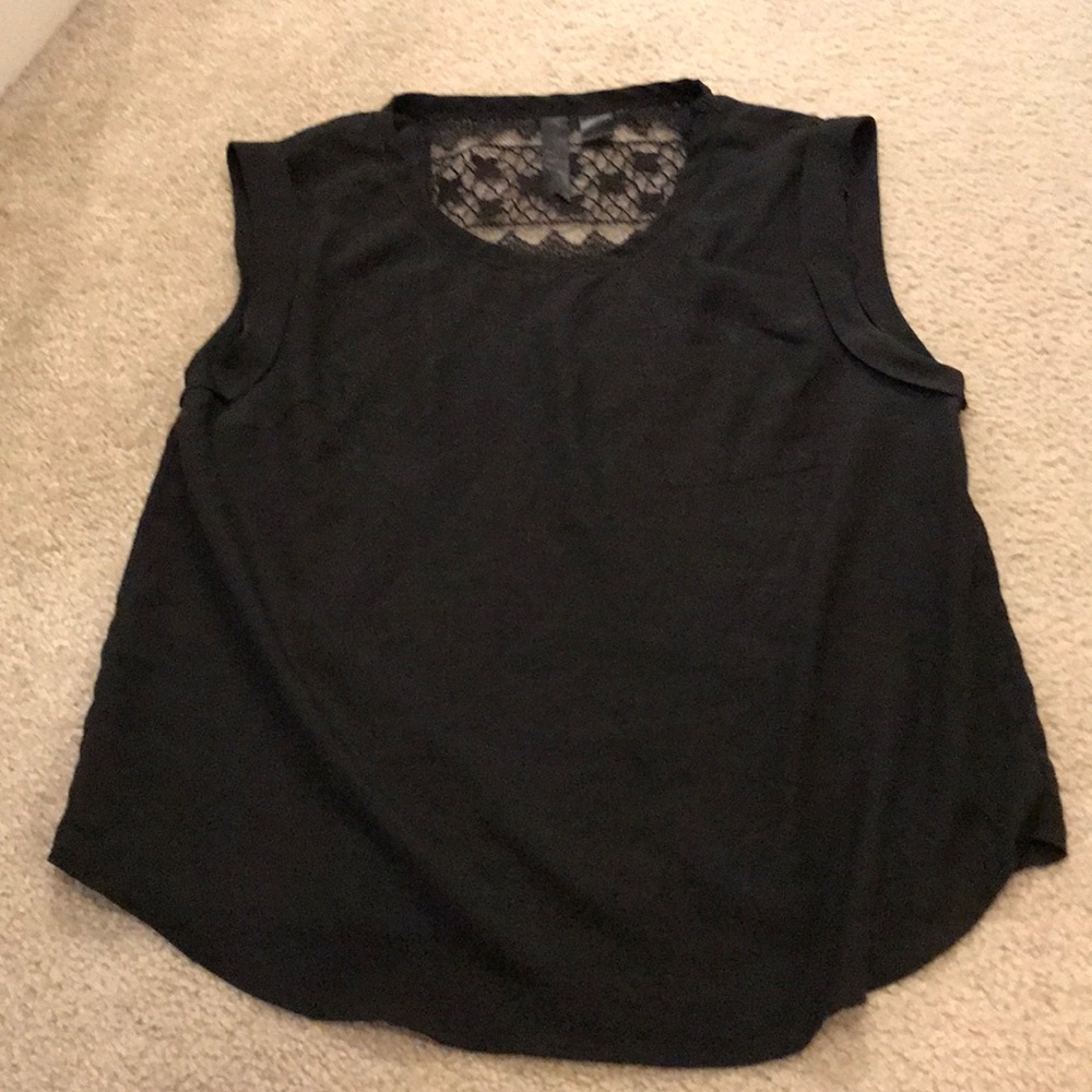 Lace detail top
